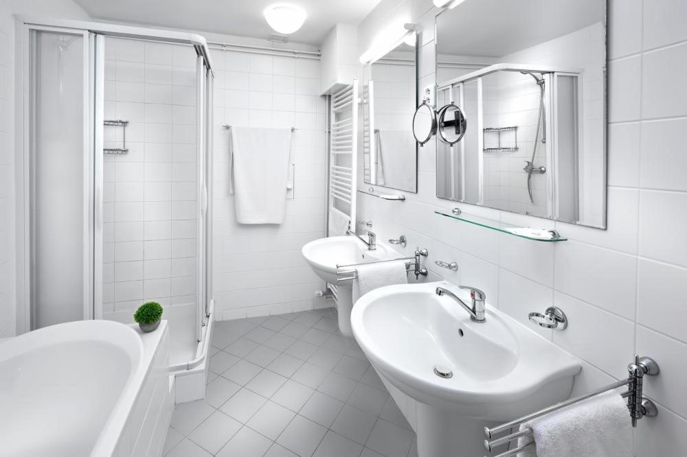 Wellness Hotel Orlík Kozarovice Exterior foto